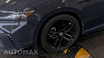 2025 Toyota Camry SE - miniatura 7
