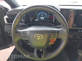 2025 Toyota Camry SE - miniatura 16