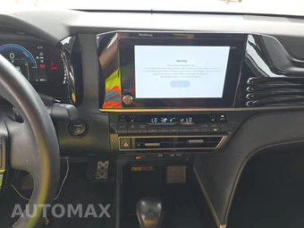 2025 Toyota Camry SE - miniatura 17