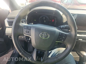 2025 Toyota Camry SE - miniatura 16
