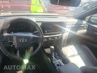 2025 Toyota Camry SE - miniatura 17