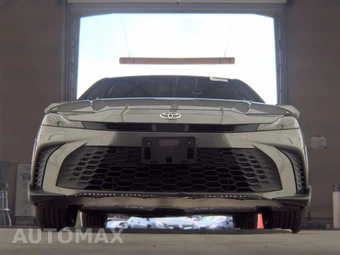 2025 Toyota Camry SE - miniatura 3