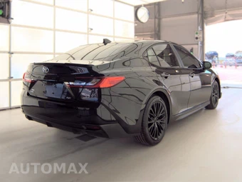 2025 Toyota Camry SE - miniatura 4