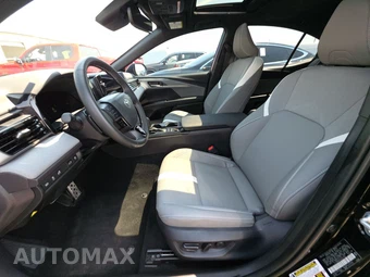2025 Toyota Camry SE - miniatura 7
