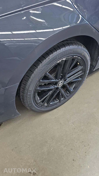 2025 Toyota Camry SE - miniatura 33