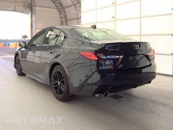 2025 Toyota Camry SE - miniatura 8