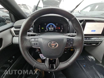 2025 Toyota Camry SE - miniatura 10
