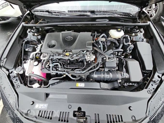 2025 Toyota Camry SE - miniatura 15