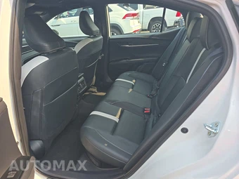 2025 Toyota Camry SE - miniatura 13
