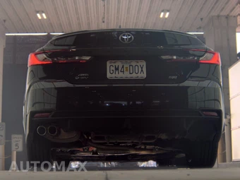 2025 Toyota Camry SE - miniatura 7