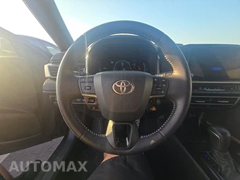 2025 Toyota Camry SE - miniatura 16