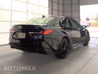 2025 Toyota Camry SE - miniatura 5