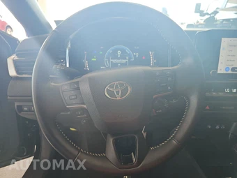 2025 Toyota Camry SE - miniatura 10