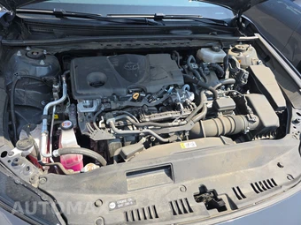 2025 Toyota Camry SE – miniatura 16