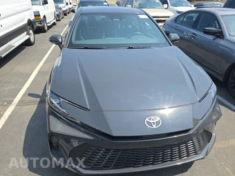 2025 Toyota Camry SE – miniatura 2
