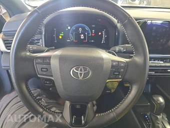 2025 Toyota Camry SE - miniatura 10