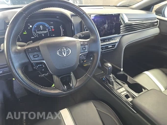 2025 Toyota Camry SE - miniatura 11