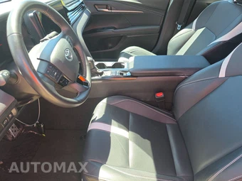 2025 Toyota Camry SE - miniatura 13