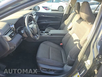 2025 Toyota Camry SE - miniatura 13