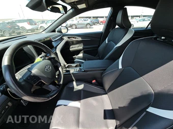 2025 Toyota Camry SE - miniatura 13