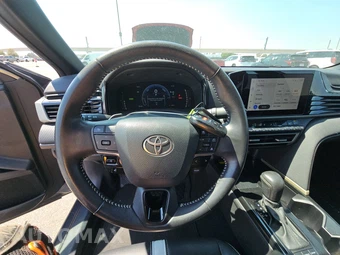 2025 Toyota Camry SE - miniatura 16