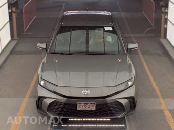 2025 Toyota Camry SE - miniatura 2