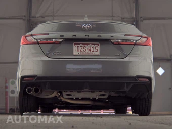 2025 Toyota Camry SE - miniatura 7