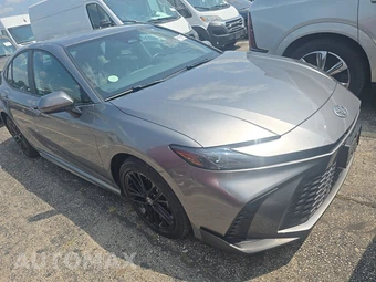 2025 Toyota Camry SE - miniatura 3
