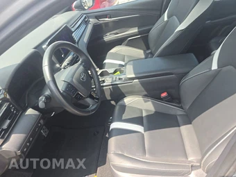 2025 Toyota Camry SE - miniatura 7