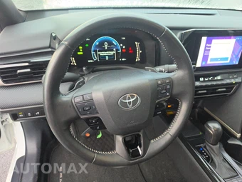 2025 Toyota Camry SE - miniatura 16