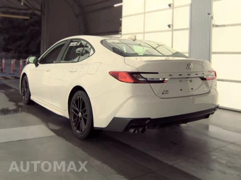 2025 Toyota Camry SE - miniatura 8