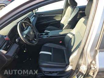 2025 Toyota Camry SE - miniatura 13