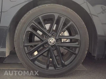 2025 Toyota Camry SE – miniatura 10