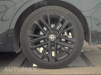 2025 Toyota Camry SE – miniatura 12