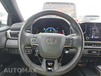 2025 Toyota Camry SE – miniatura 16