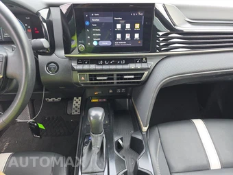 2025 Toyota Camry SE – miniatura 17