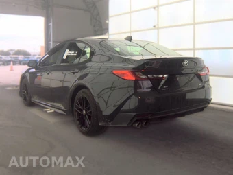2025 Toyota Camry SE – miniatura 8