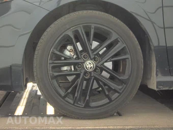 2025 Toyota Camry SE – miniatura 9