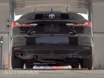 2025 Toyota Camry SE – miniatura 7