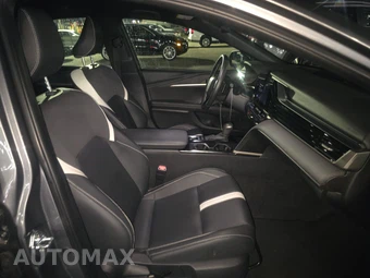 2025 Toyota Camry SE – miniatura 14