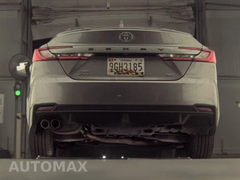 2025 Toyota Camry SE – miniatura 7