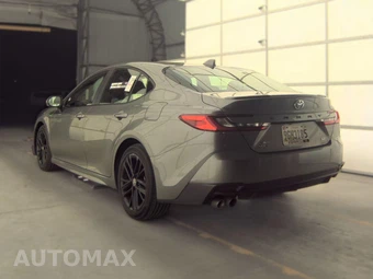 2025 Toyota Camry SE – miniatura 8