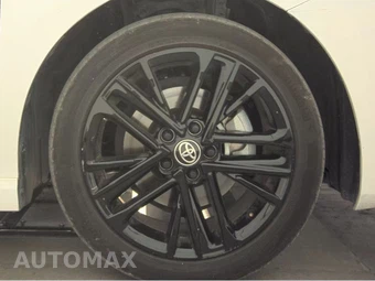2025 Toyota Camry SE – miniatura 10