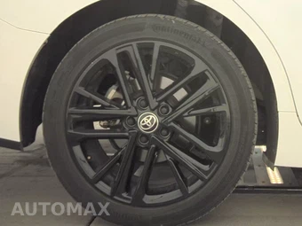 2025 Toyota Camry SE – miniatura 11