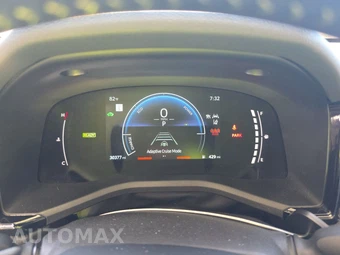 2025 Toyota Camry SE – miniatura 18