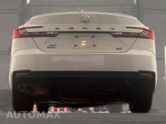 2025 Toyota Camry SE - miniatura 7