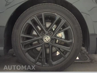 2025 Toyota Camry SE – miniatura 10