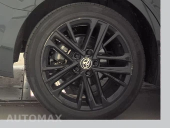2025 Toyota Camry SE – miniatura 11
