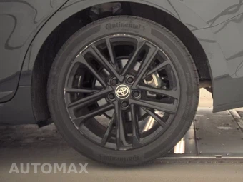 2025 Toyota Camry SE – miniatura 12