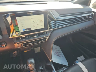 2025 Toyota Camry SE – miniatura 17